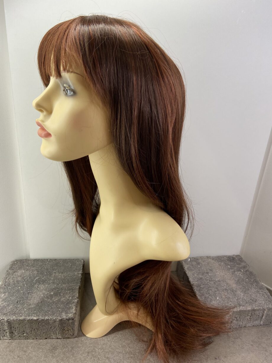 Extra long auburn wig. Plbrls591