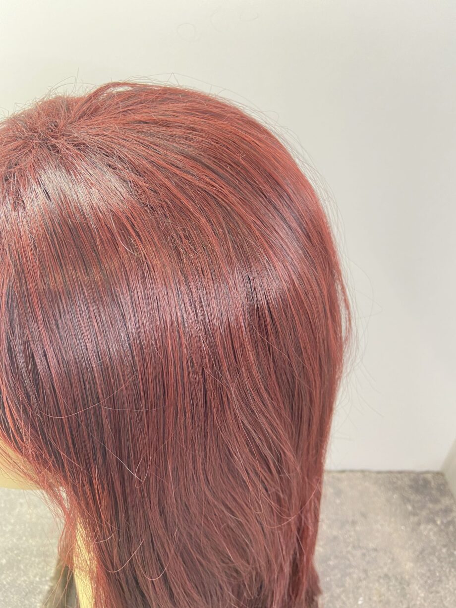Burgundy long wig. Plbuls504