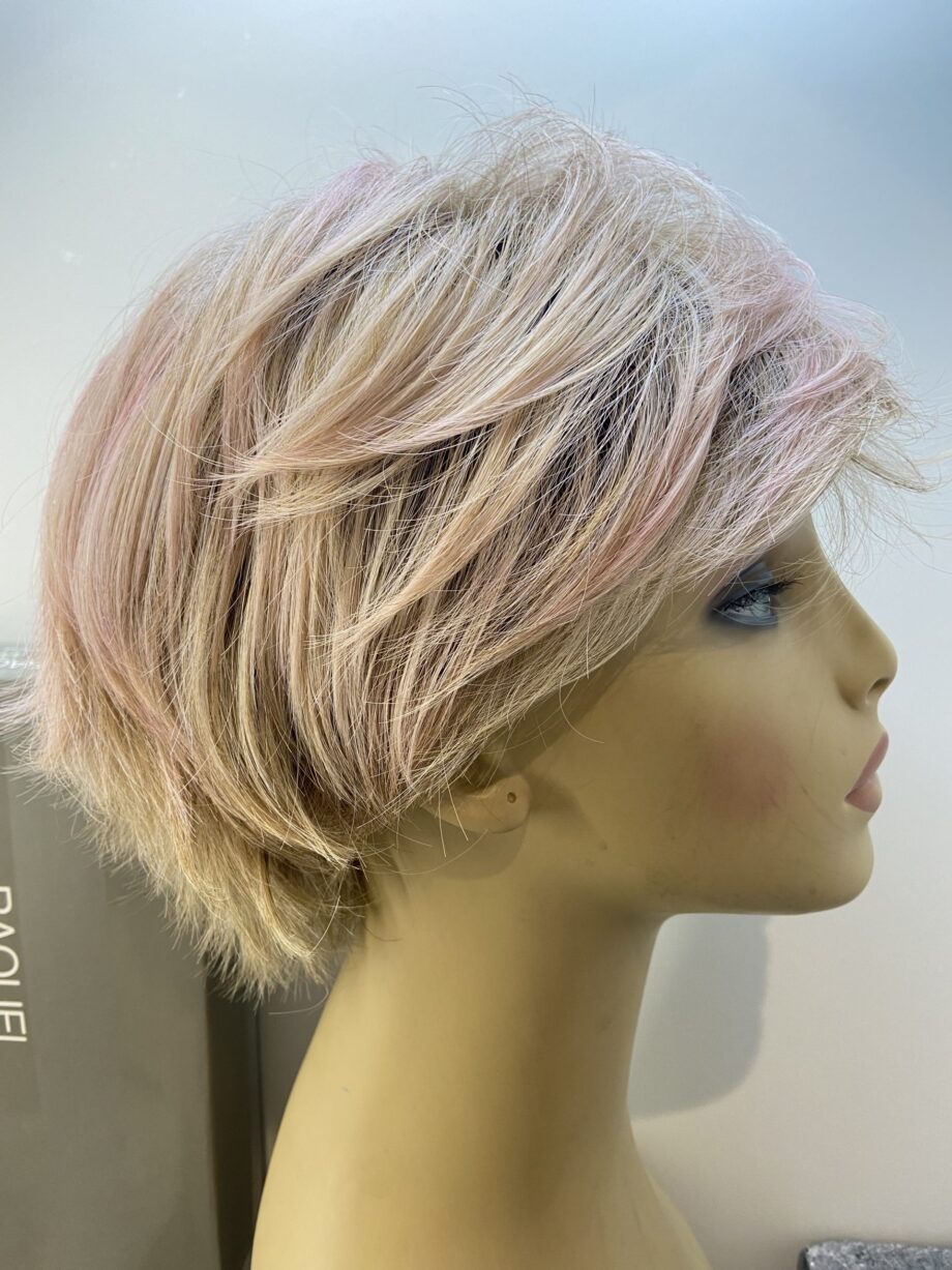 Raquel Welch short pink wig. Bpss118