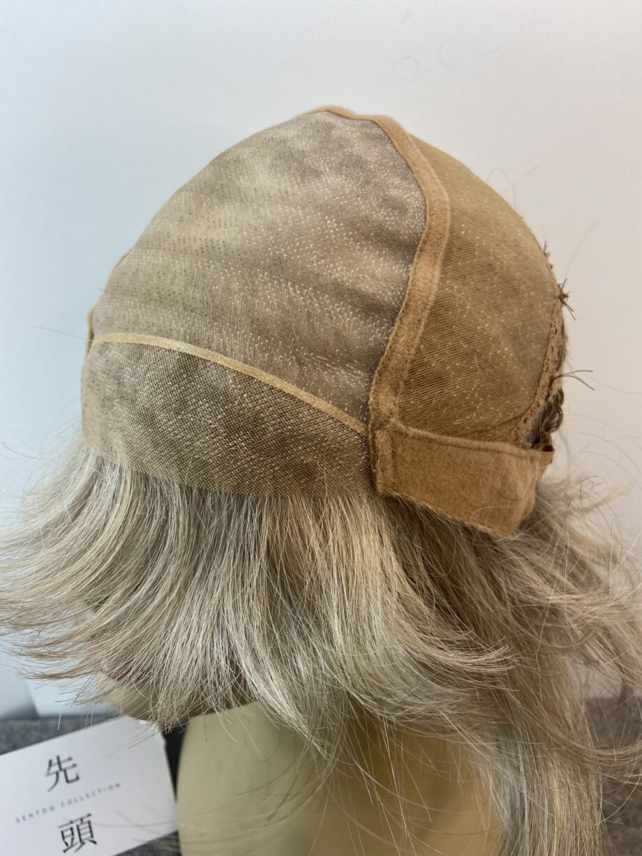 Stunning new blonde Bob. Blms5996