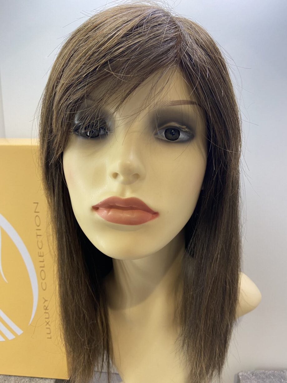 Beautiful long brown Gabor wig. Bbrls129