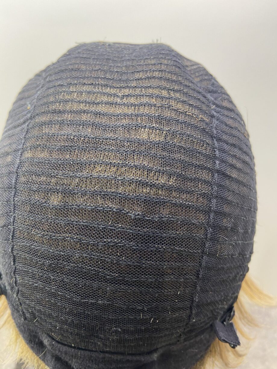 Short soft cap brown wig. Brss102