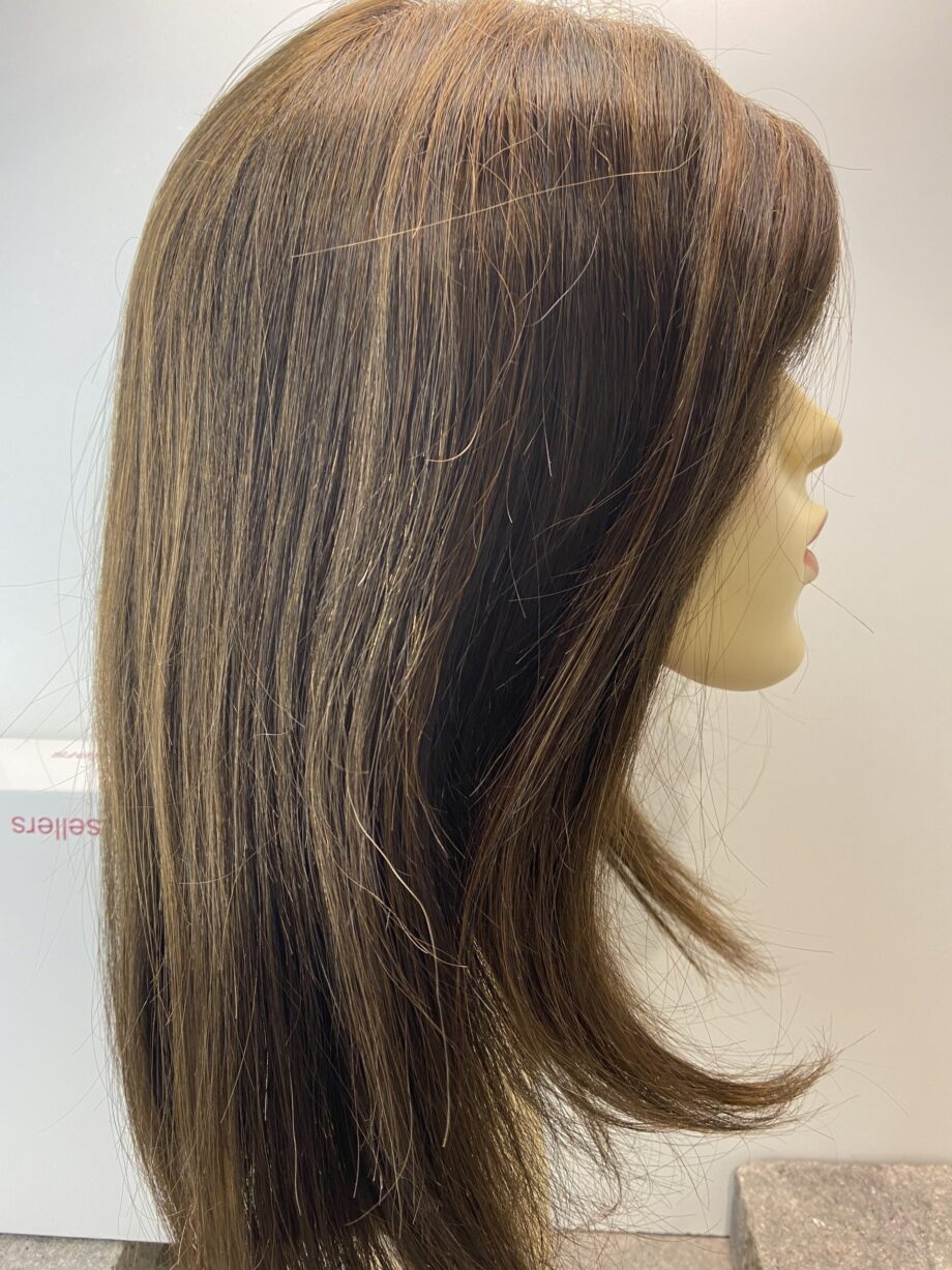 Long chocolate copper brown wig. Bbrls113