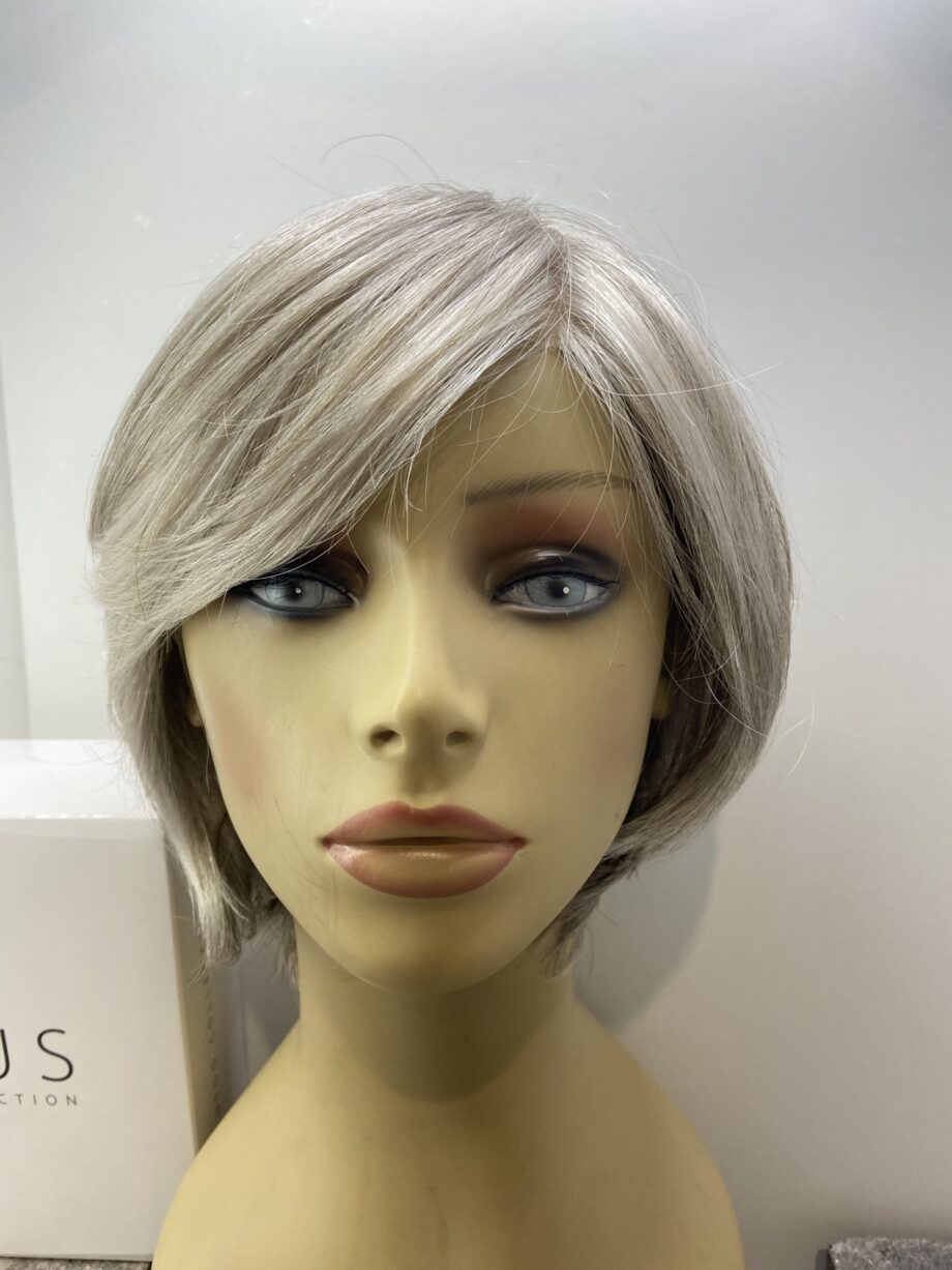 Superb Silky grey stylish wig. Lotus collection. Bgss132