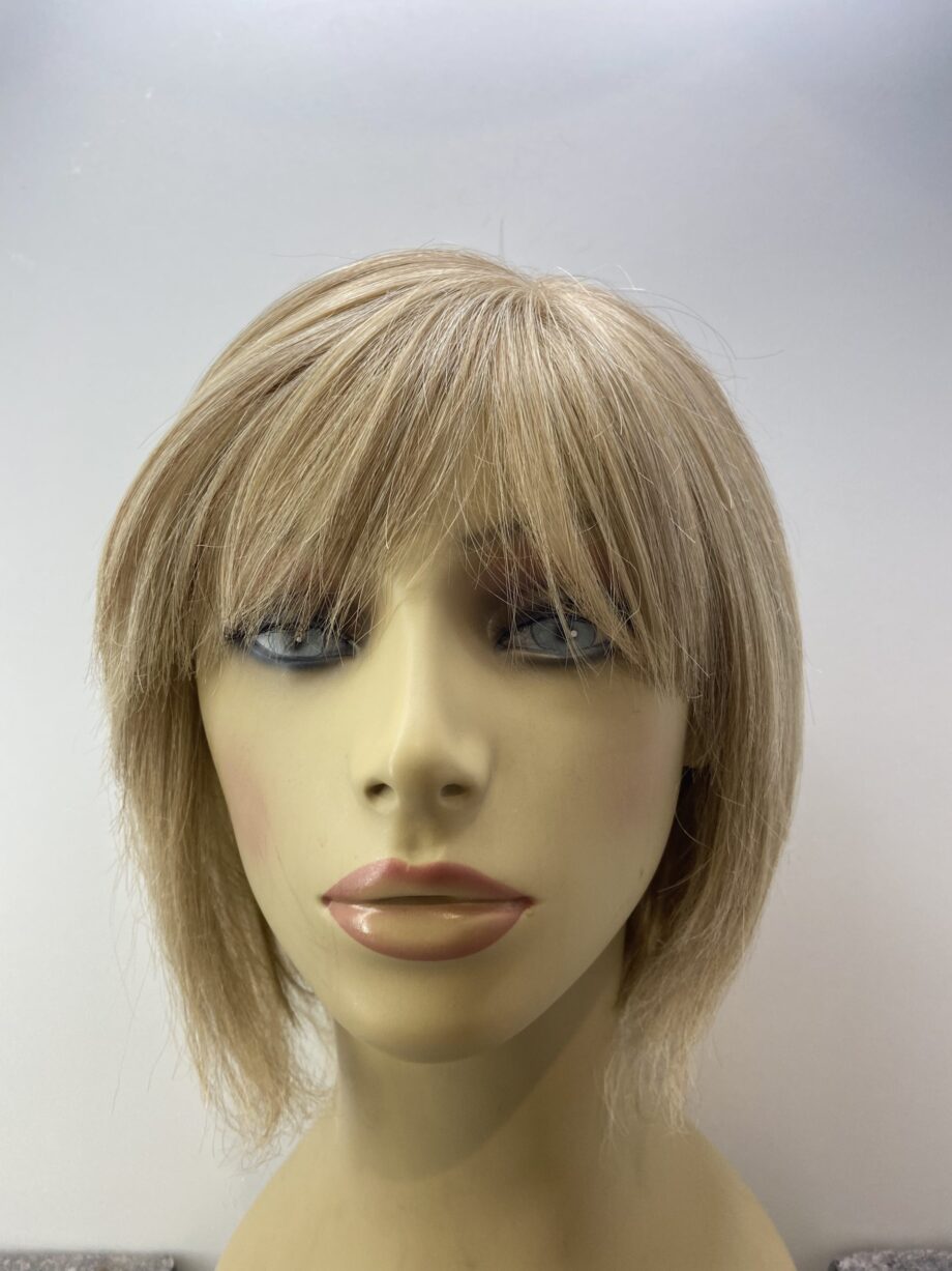 Blonde highlighted wig. Bms6051