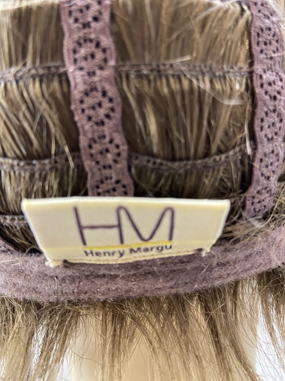 Blonde petite Henry Margu blonde wig. Bblms125