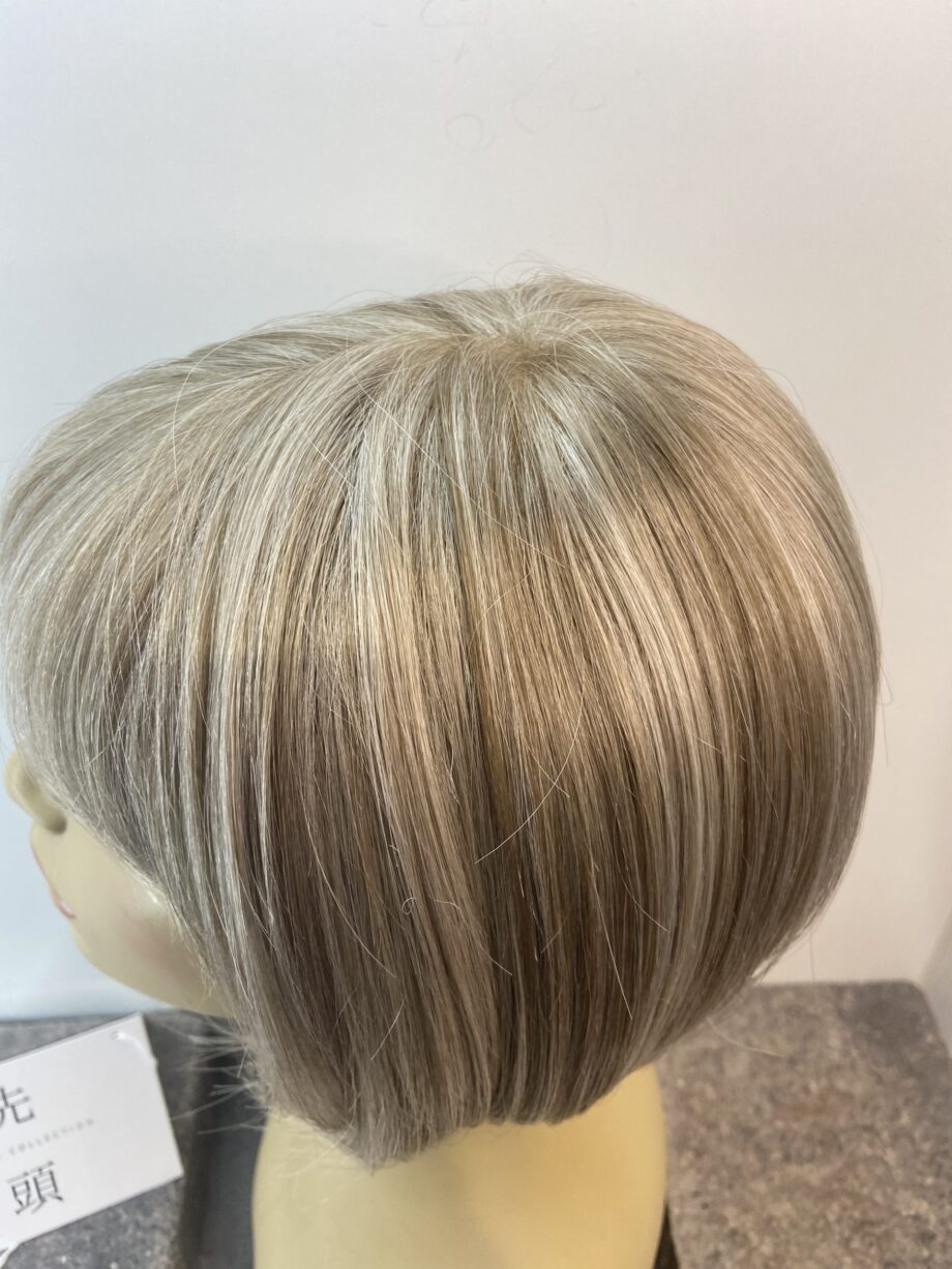 Stunning new blonde Bob. Blms5996