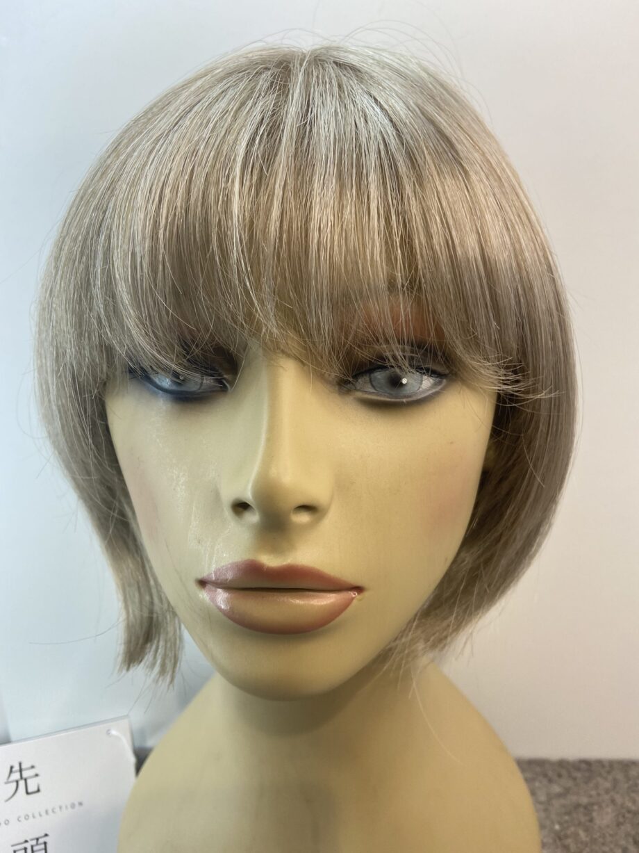 Stunning new blonde Bob. Blms5996