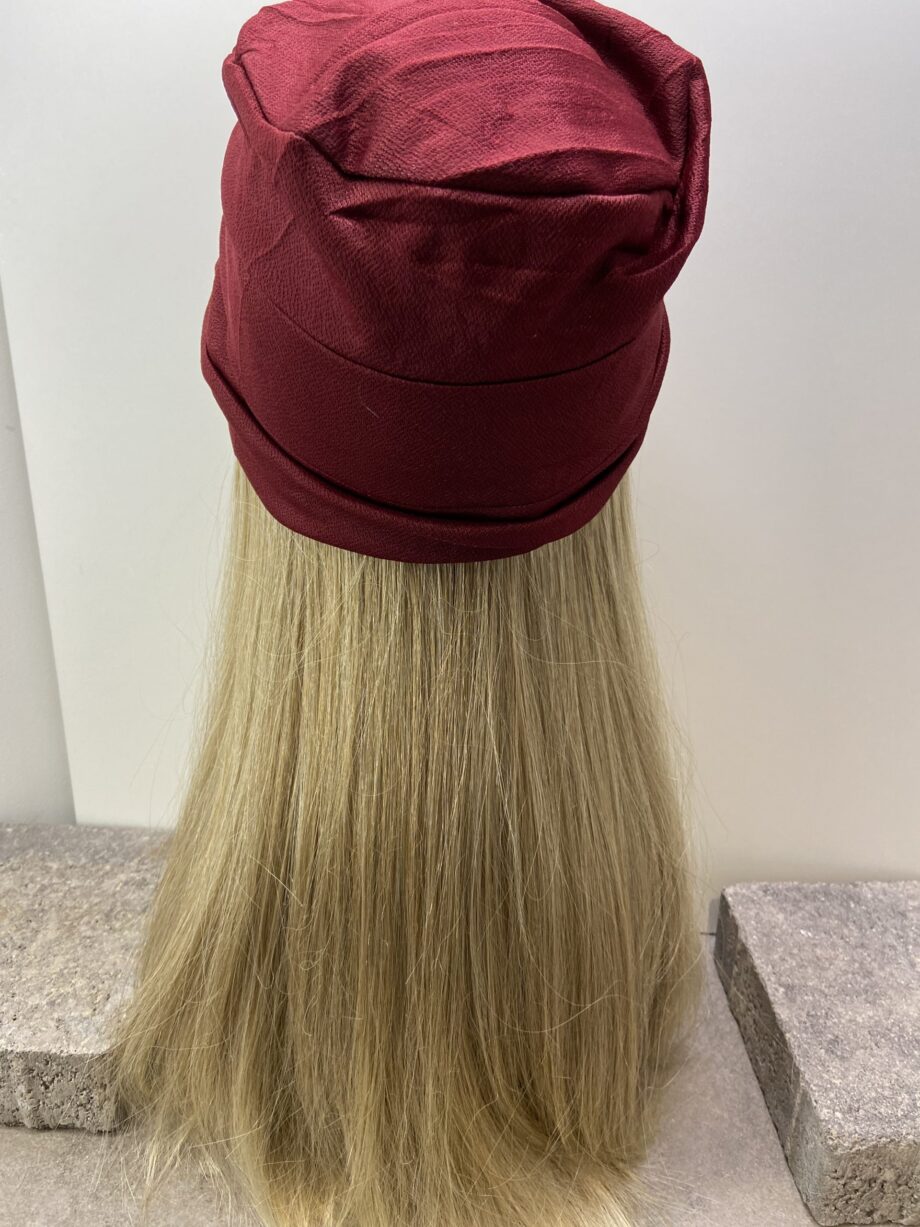 Blonde long hair piece with hats. Blls85