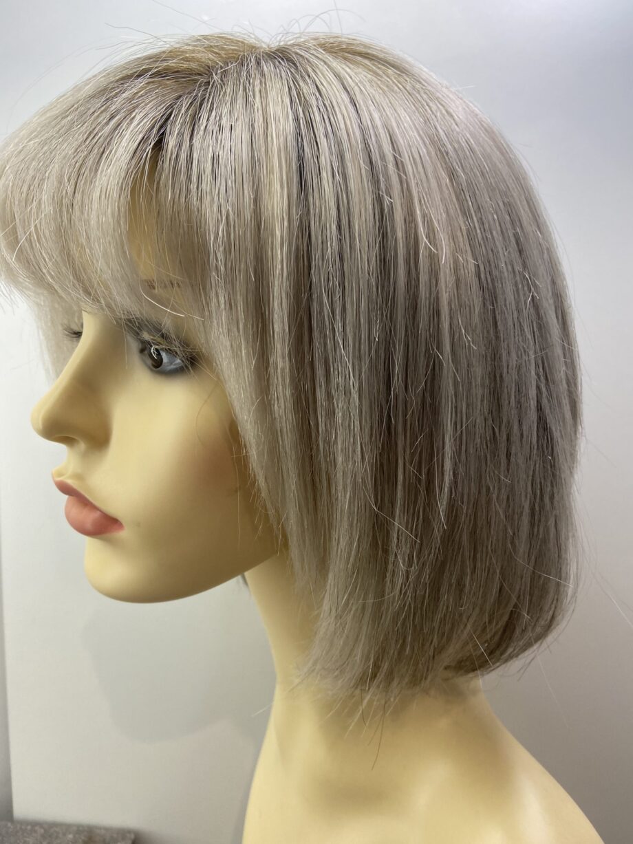 Stunning Silver rooted Bob. Gms91