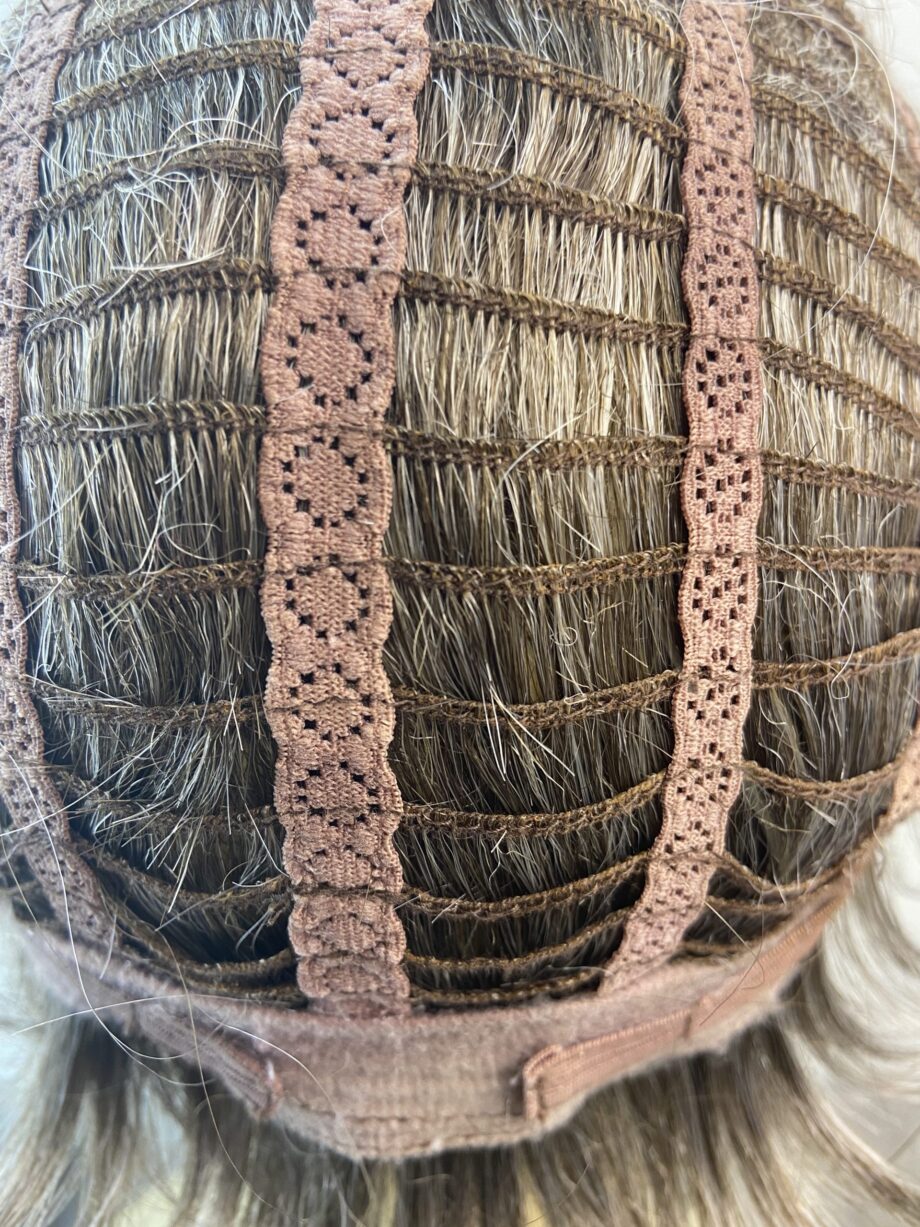 Dark grey short wig. Gss5995