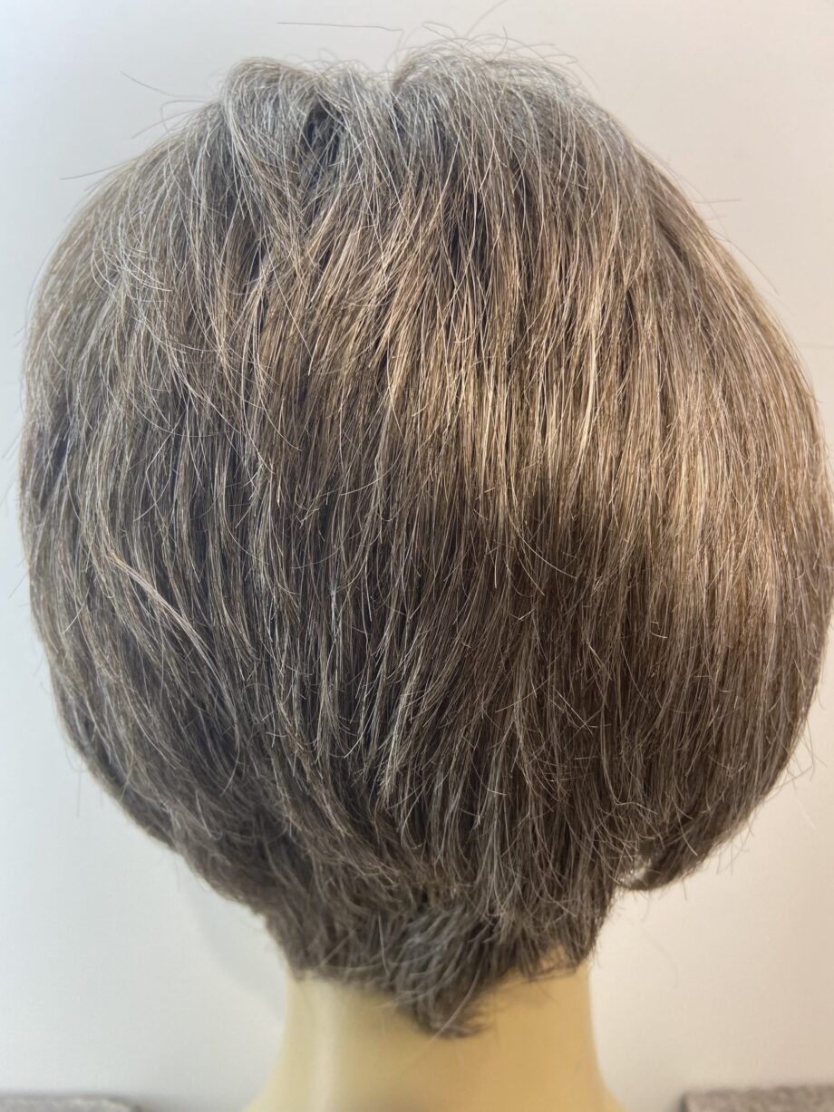 Dark grey short wig. Gss5995