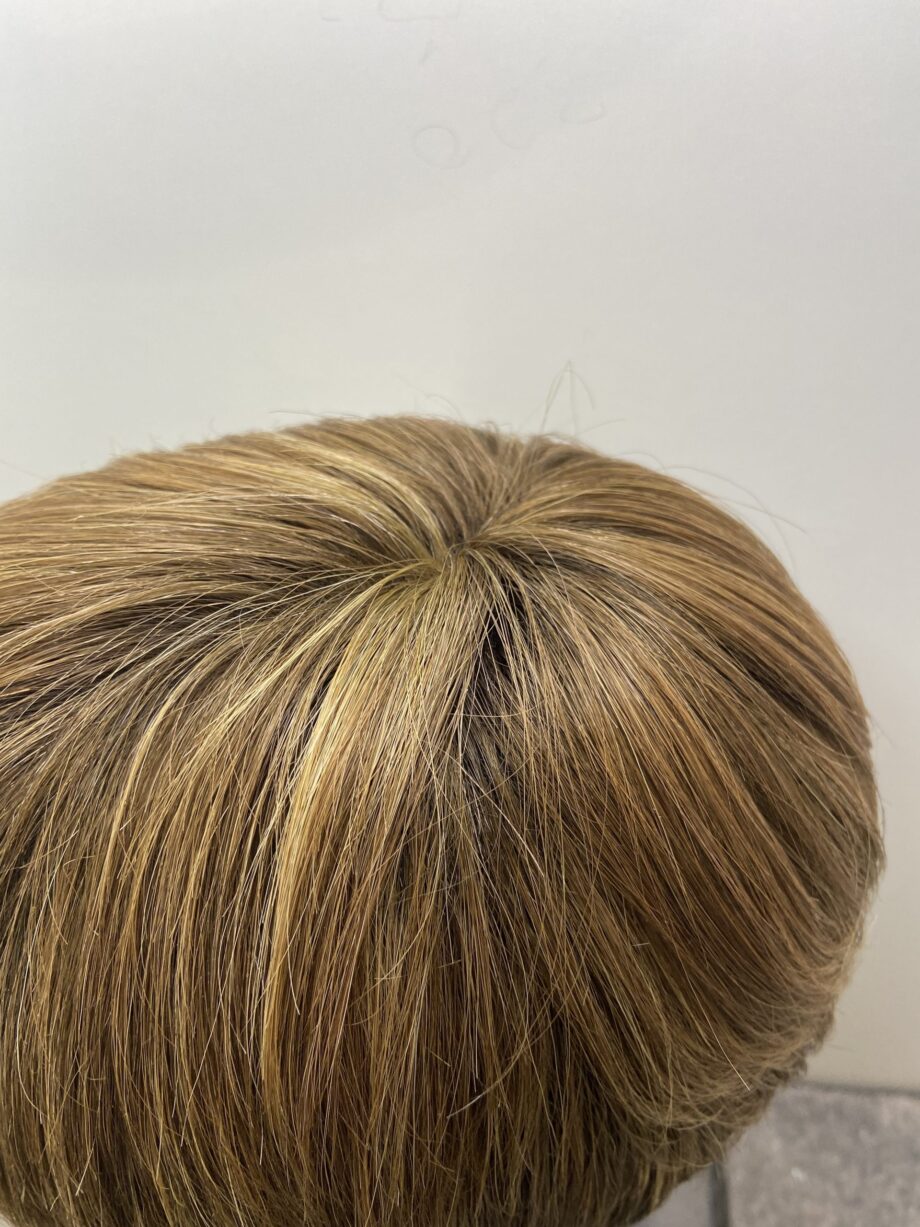 Short soft cap brown wig. Brss102