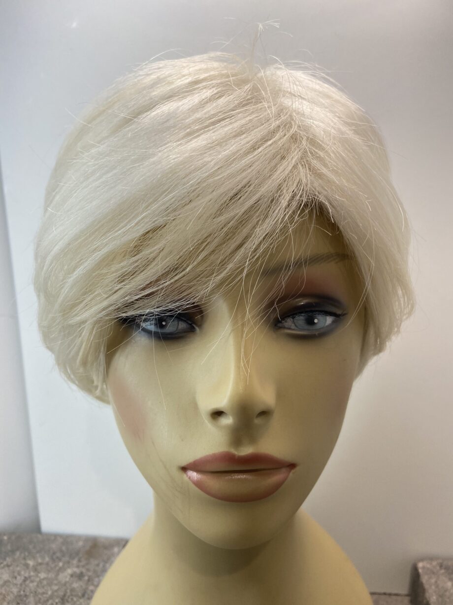Snow White soft wig. Wss96