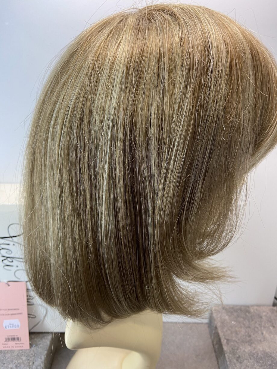 Stunning spring honey highlighted wig from Harrods. Bblms140