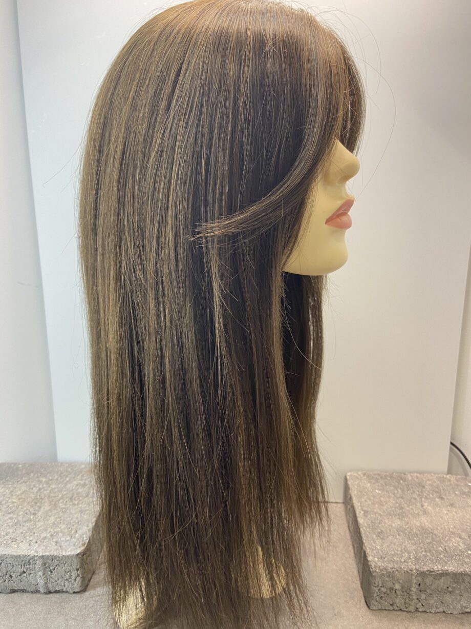Extra long soft cap brown wig. Bbrls112