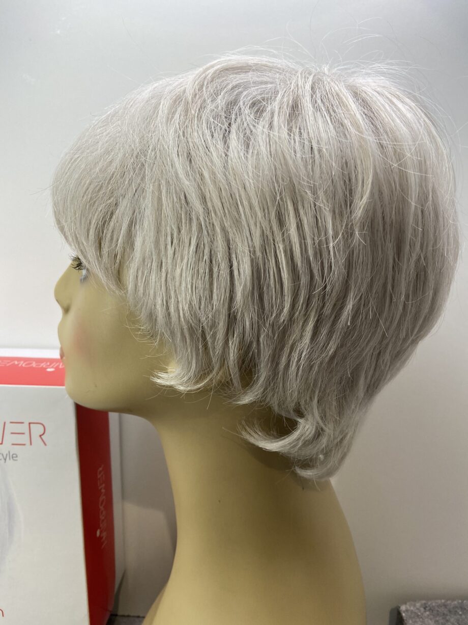 White short Ellen Wille wig. Bgss130