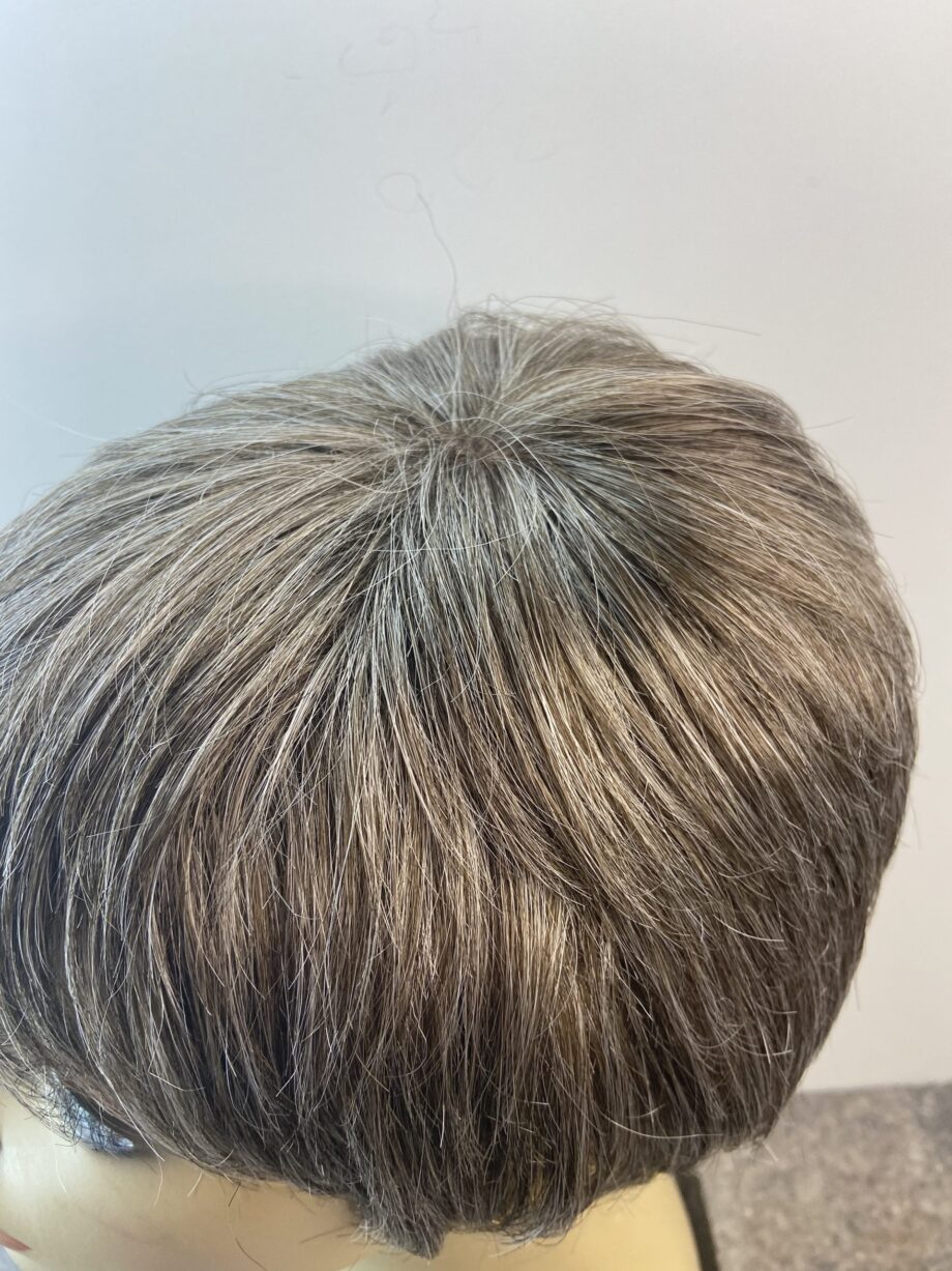 Dark grey short wig. Gss5995