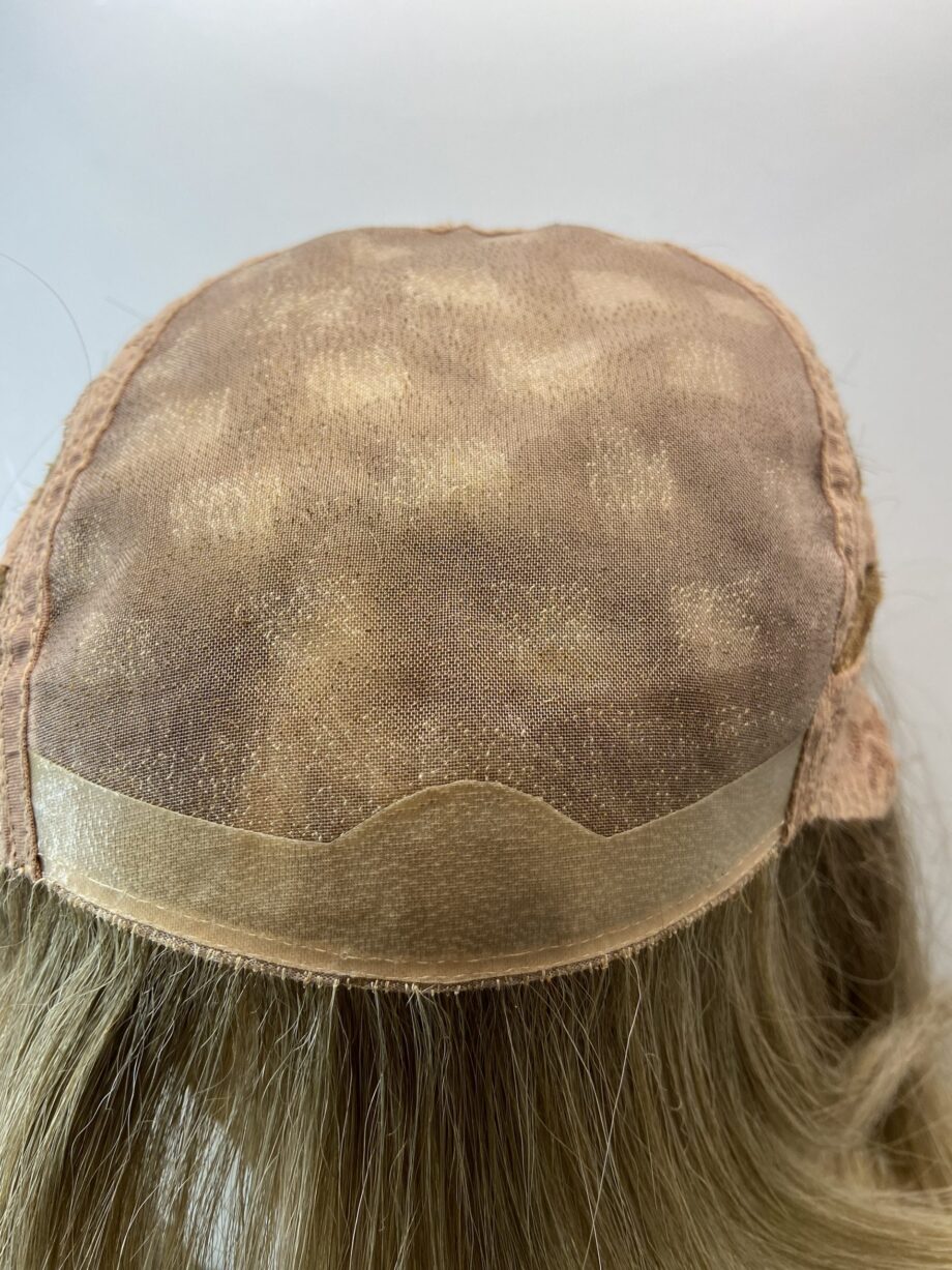 Stunning spring honey highlighted wig from Harrods. Bblms140