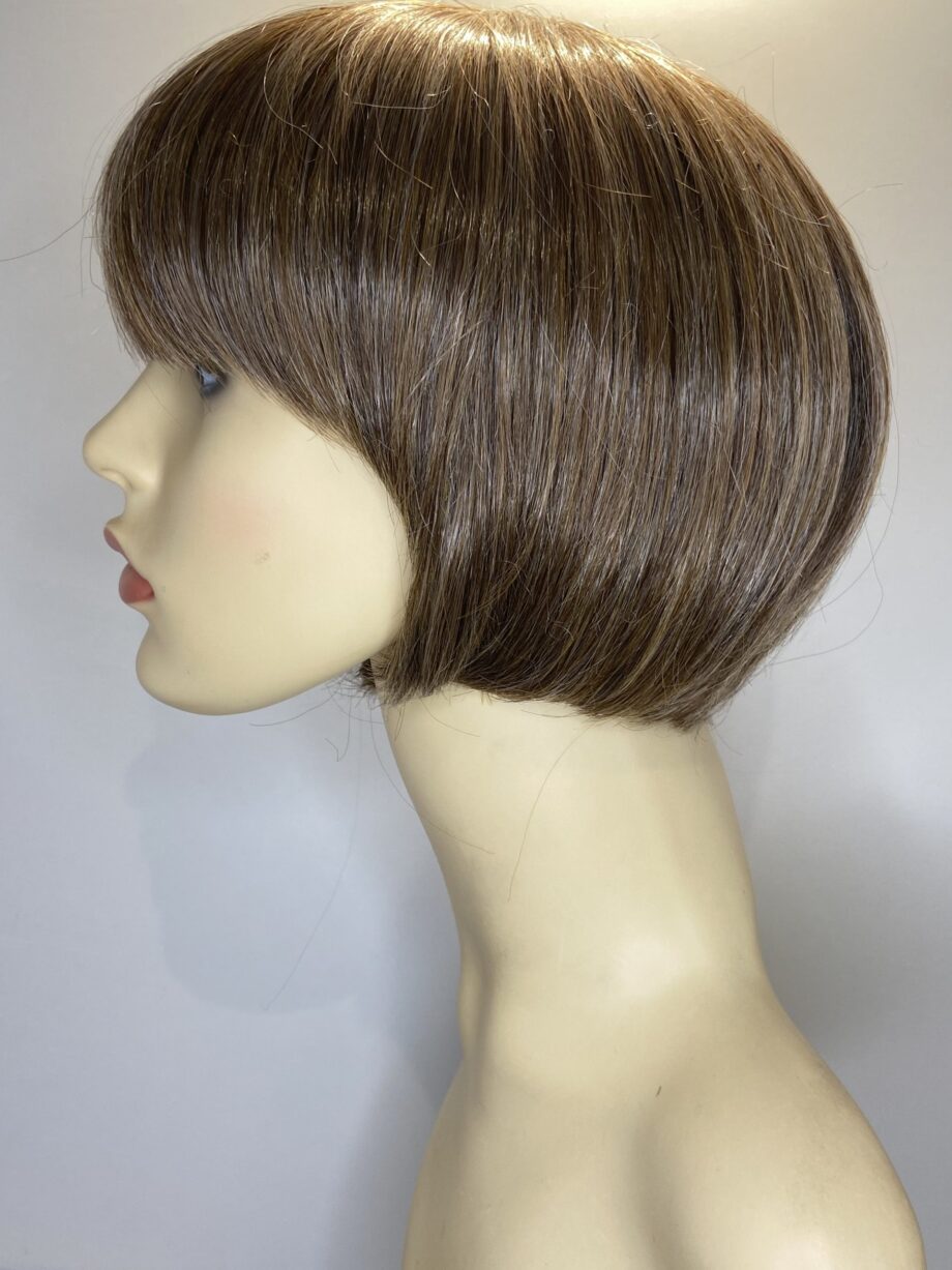Stunning Short light brown. Brms5998