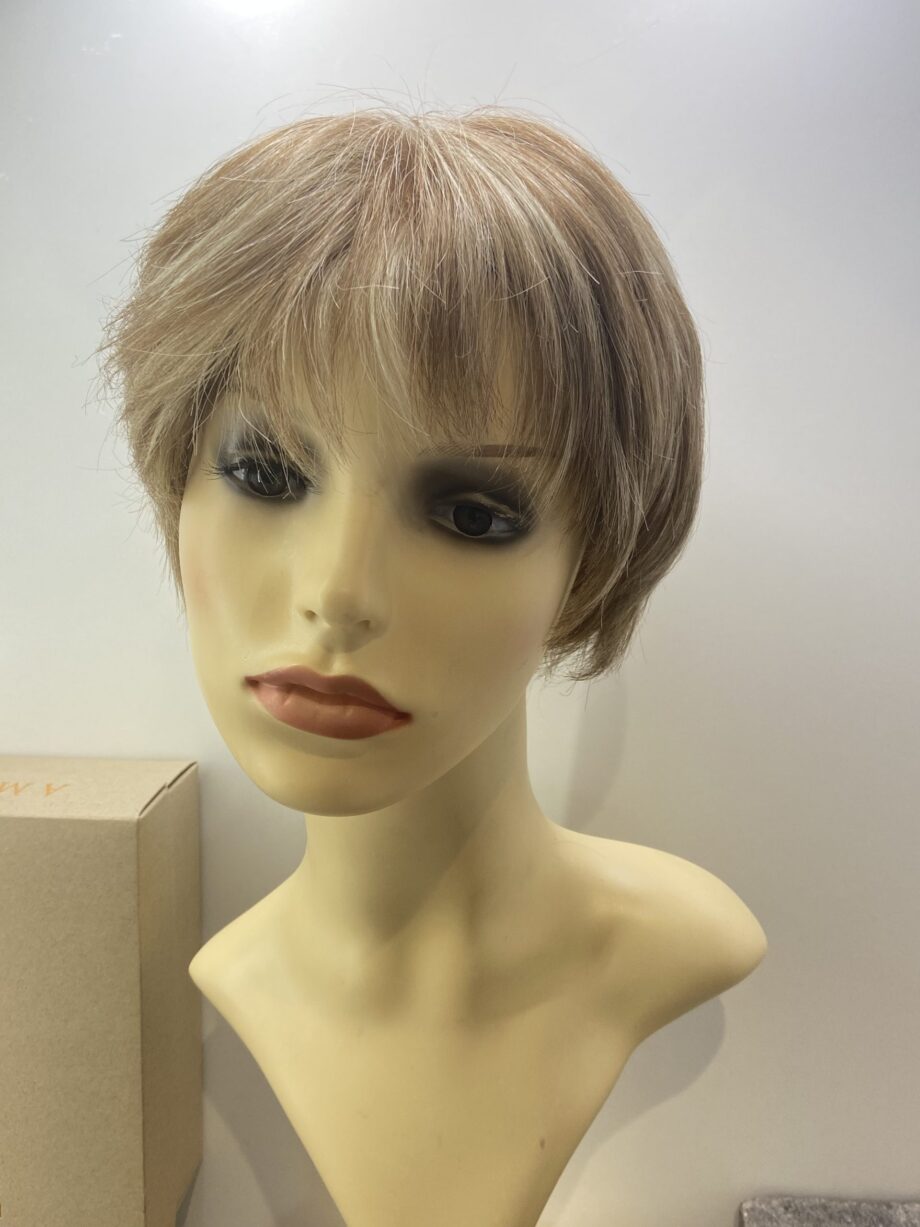Beautiful Amore straw swirl wig   Bblss141