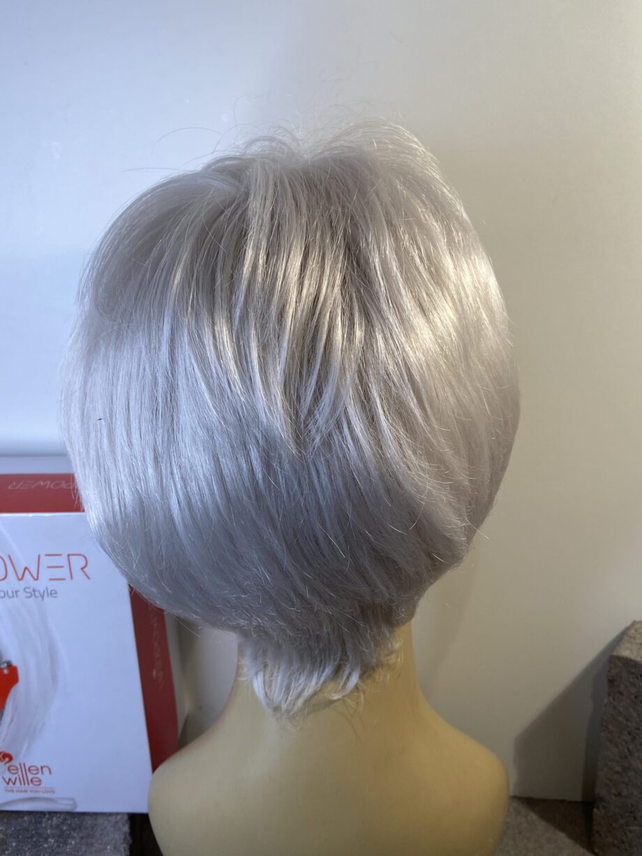 Stunning Silver snow white soft cap wig. Gss108