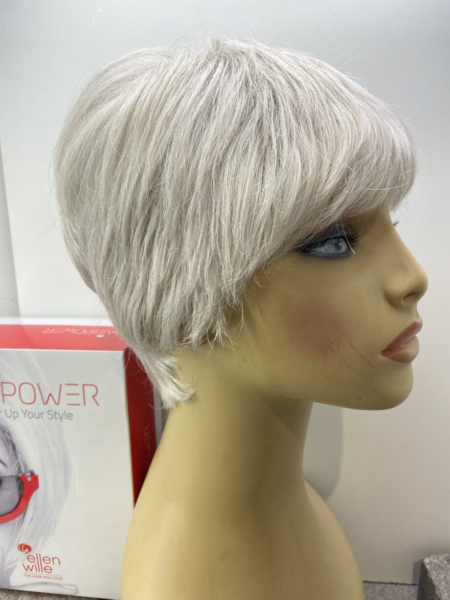 White short Ellen Wille wig. Bgss130