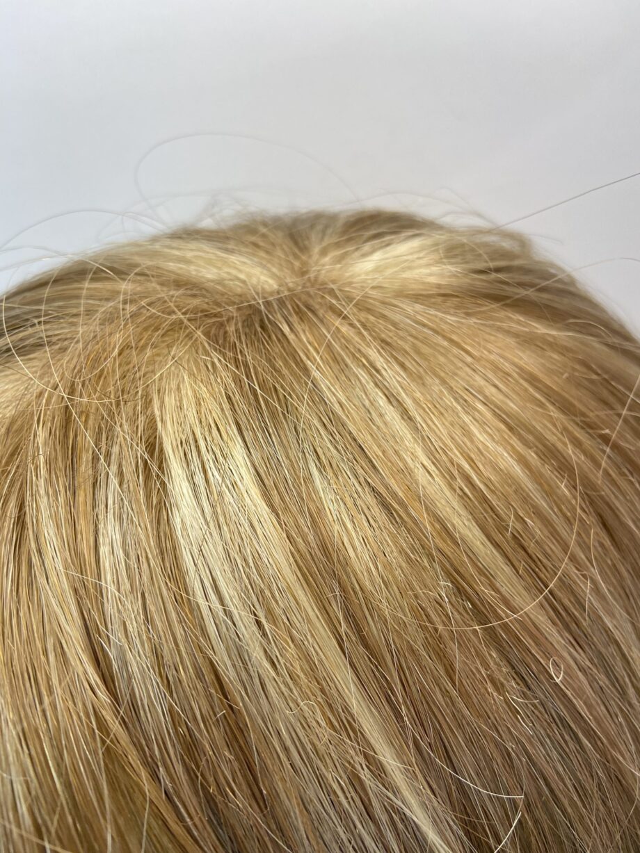 Stunning spring honey highlighted wig from Harrods. Bblms140