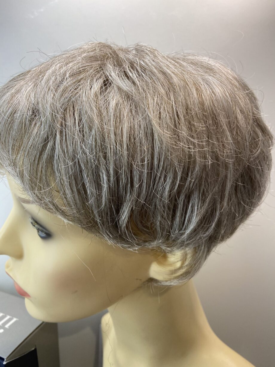 New platinum grey wig. Gsw150