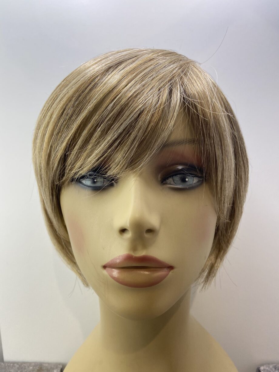New petite blonde Bob. Blms107