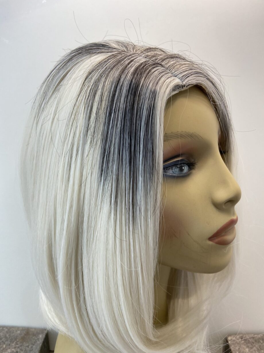 White with flash wig. Wls206