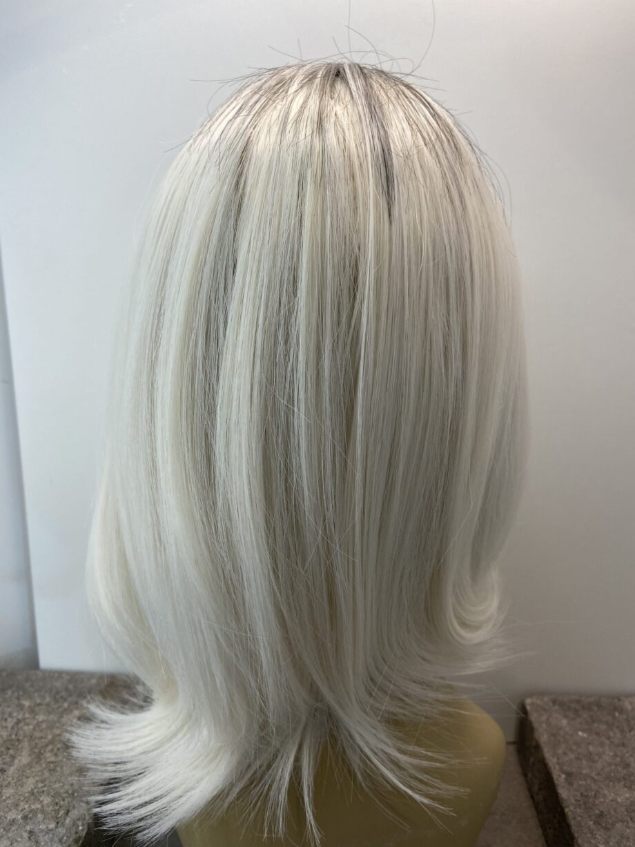 White with flash wig. Wls206