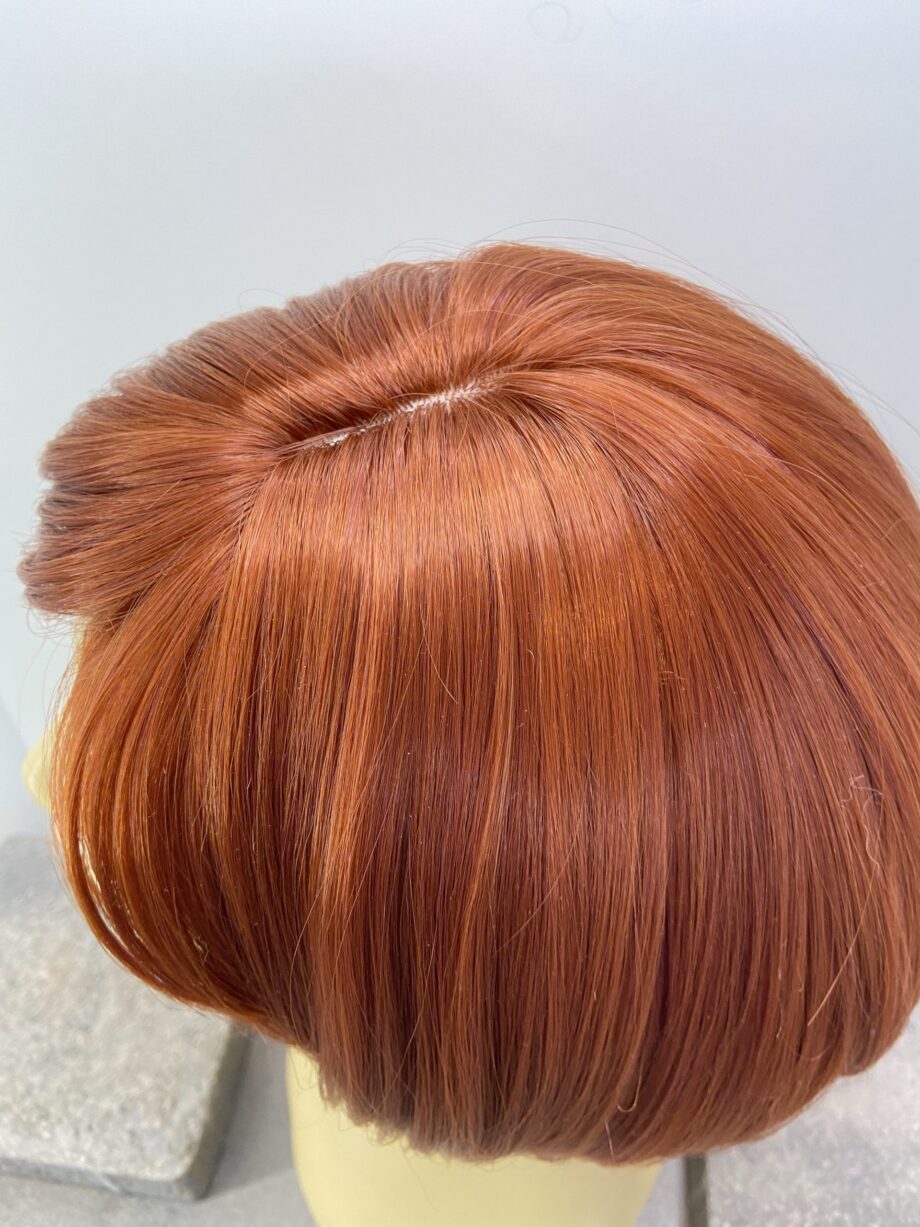 Strong red Bob. Rms76