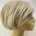 Short blonde highlighted wig. Blss41