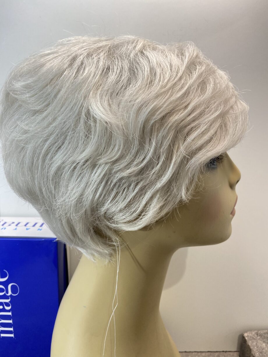 New Snow White wig. Wsw151