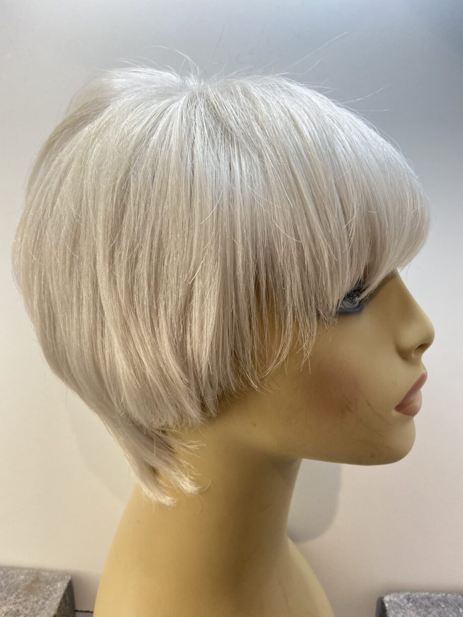 Snow White short designer wig. Wss7026