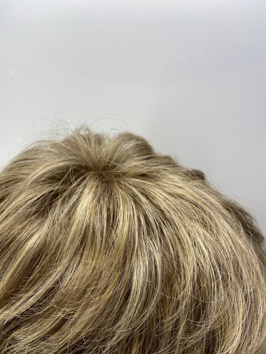 As new soft cap blonde short wig. Bblss149