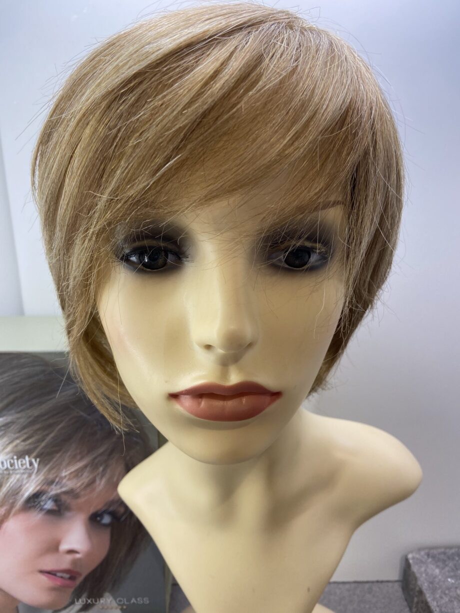 Sandy mix soft cap blonde new wig. Bblms148