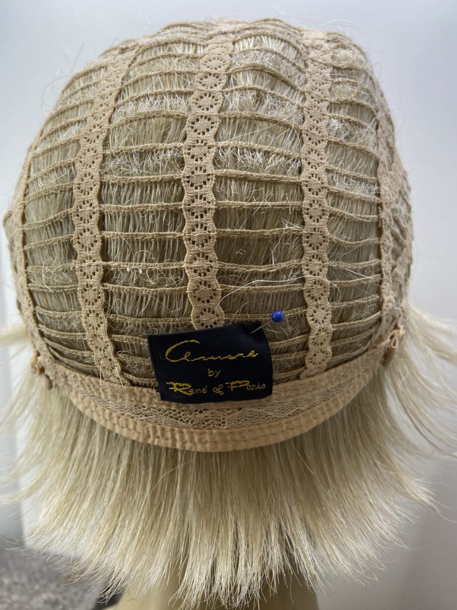 Short blonde designer wig. Blss7024