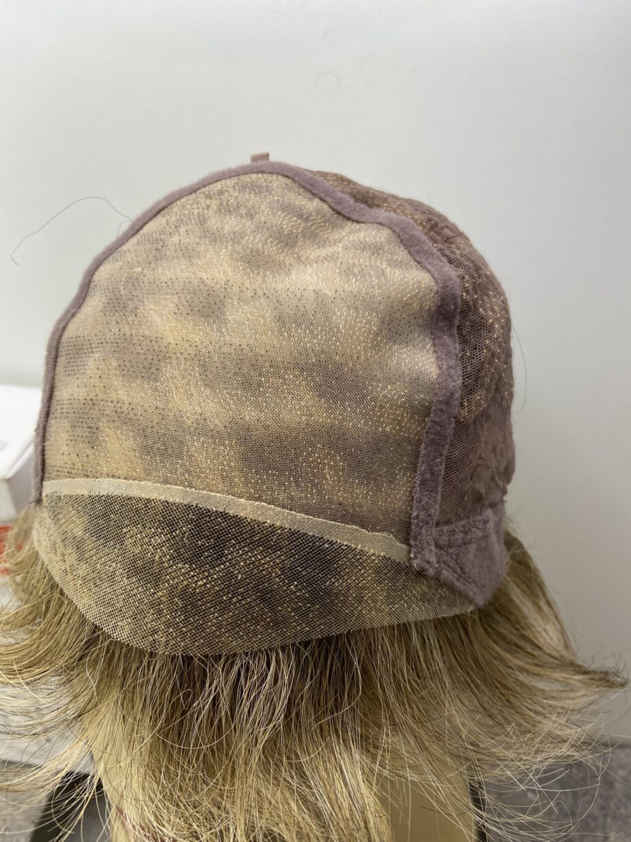 As new soft cap blonde short wig. Bblss149