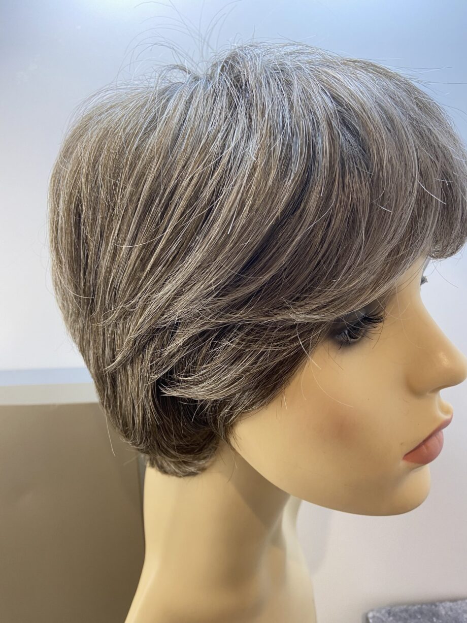 Grey soft cap short wig. Bgsw164
