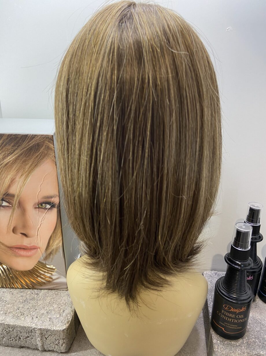 Donated beautiful brown long. With products. Bbrls158
