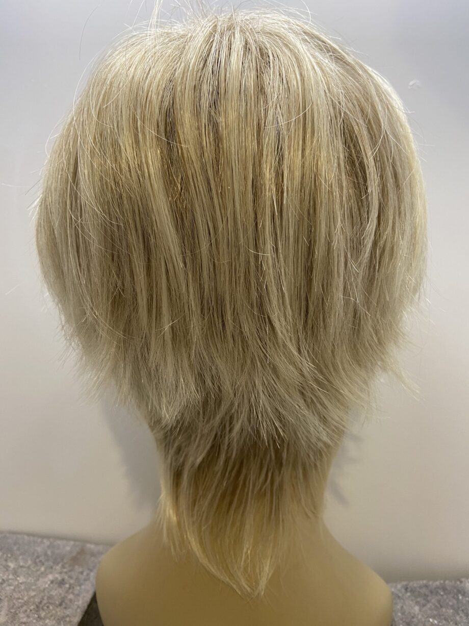 Blonde short hair world. Plblss527