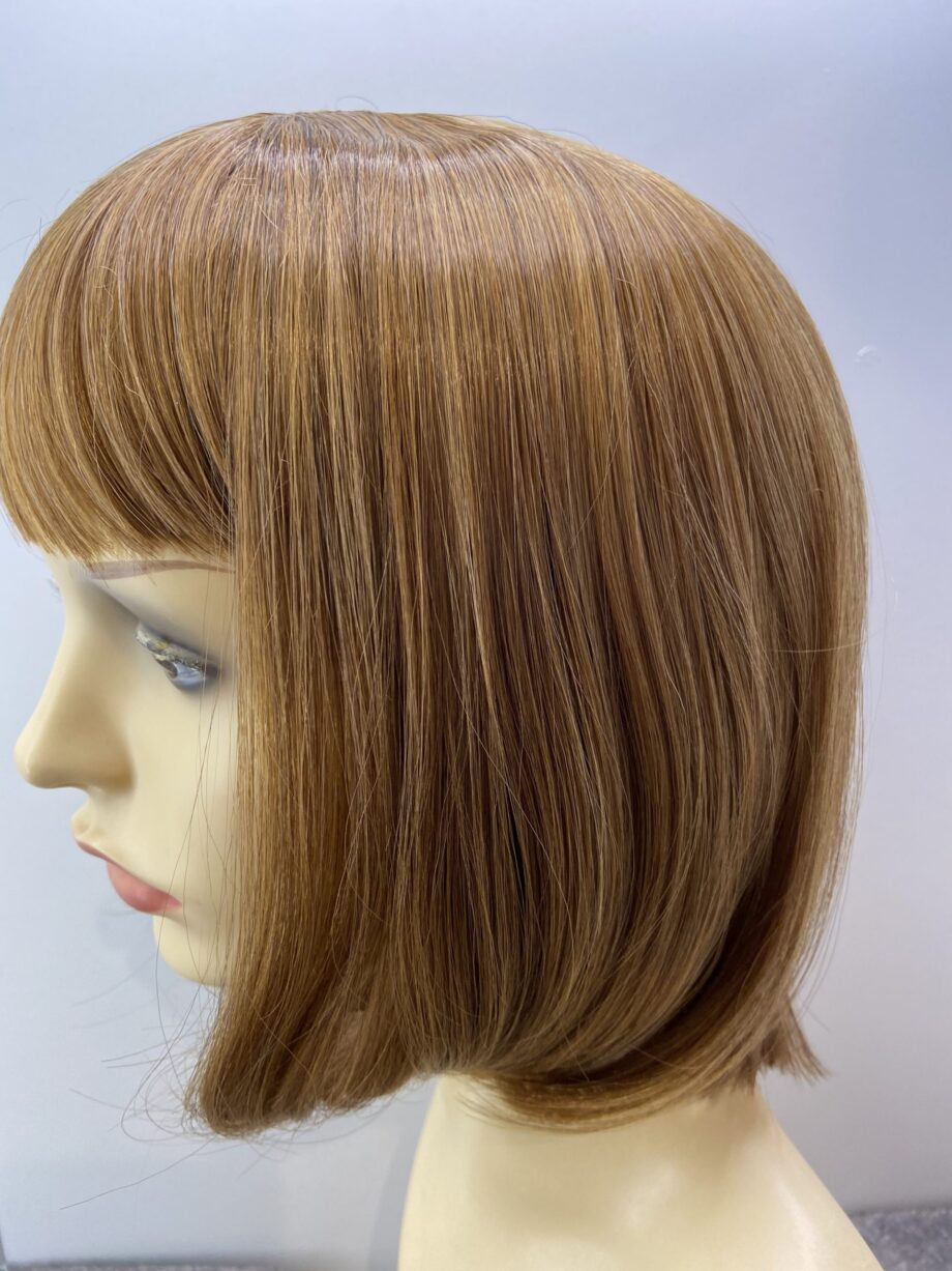 Shiny light brown wig. Plbrms537