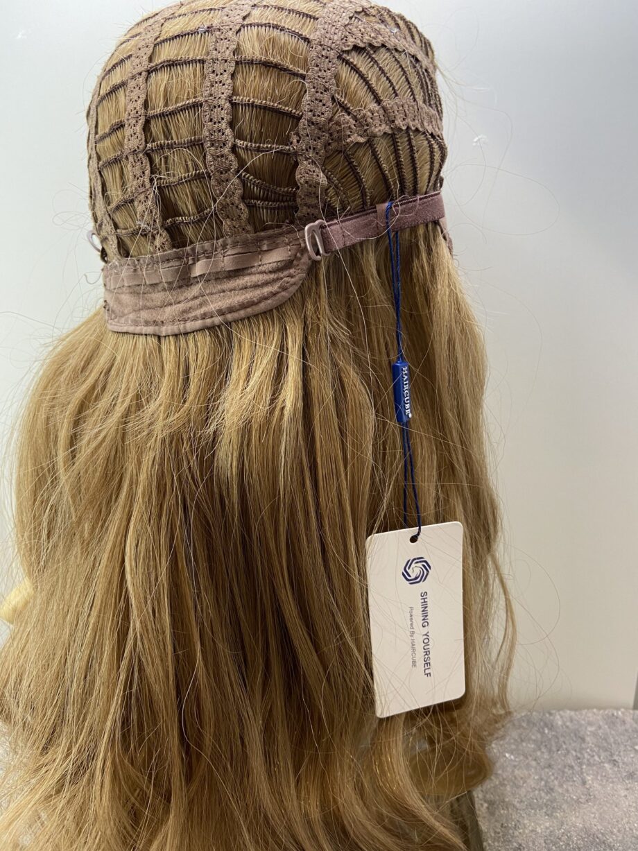 Extra long new rooted blonde. Nbllw529