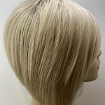 Blonde rooted mid length wig. Plblms544