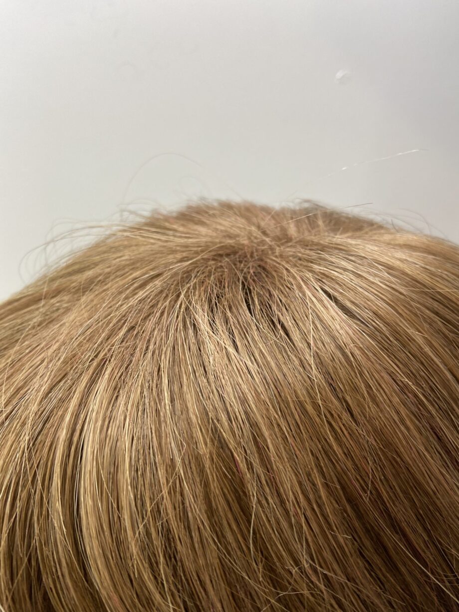 Sort brown Noriko wig. Bbrss180