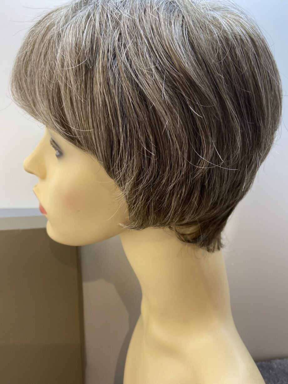 Grey soft cap short wig. Bgsw164