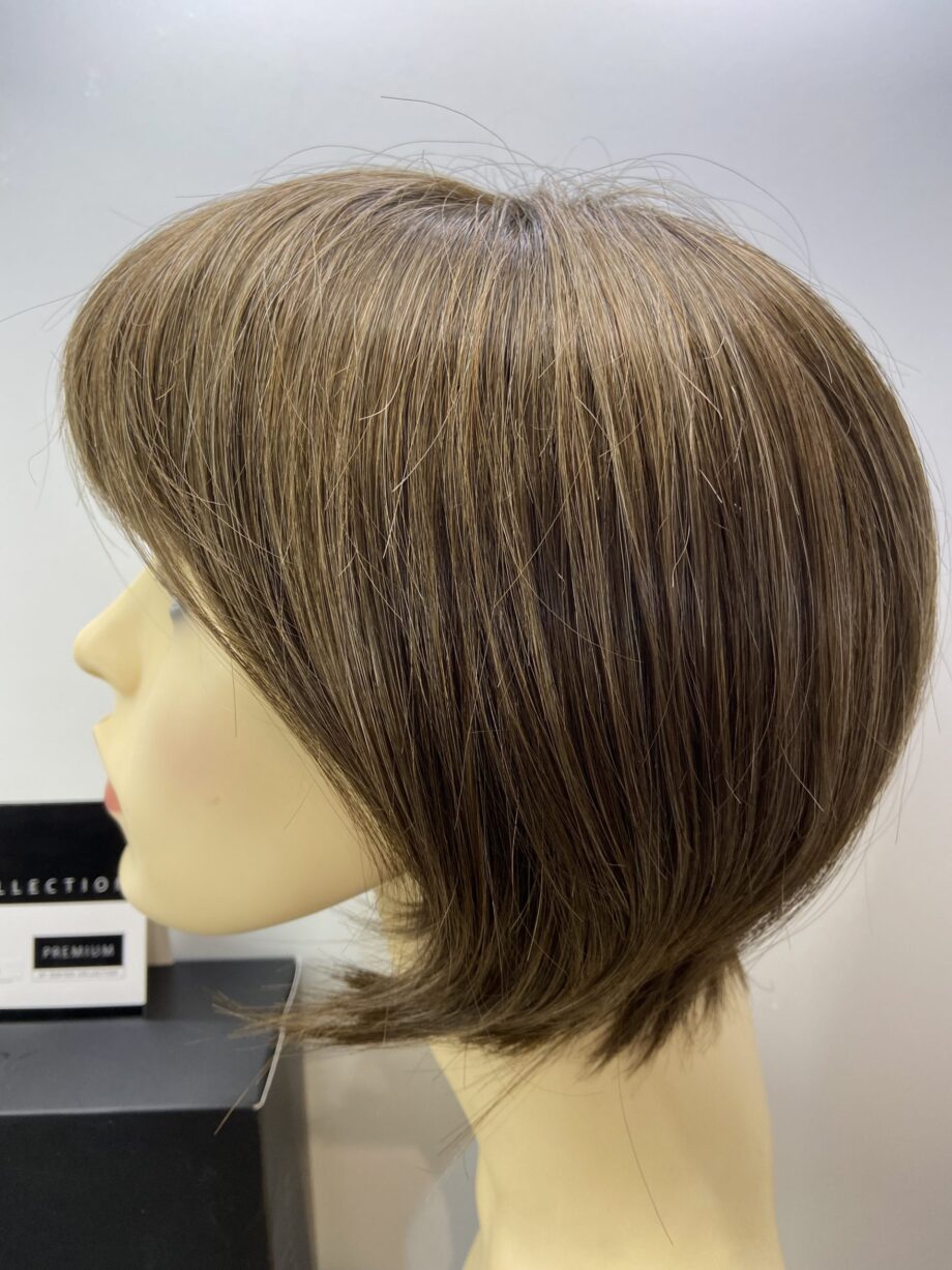 New brown wig. Bbrms161