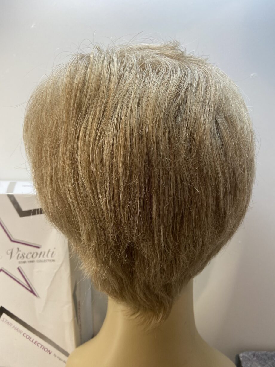 Shiny soft cap blonde short. Bblss165